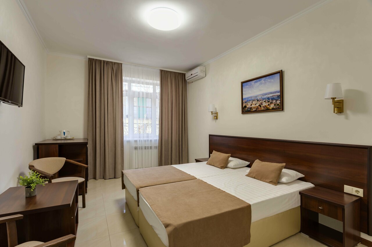 Гостиница Ирина Евпатория