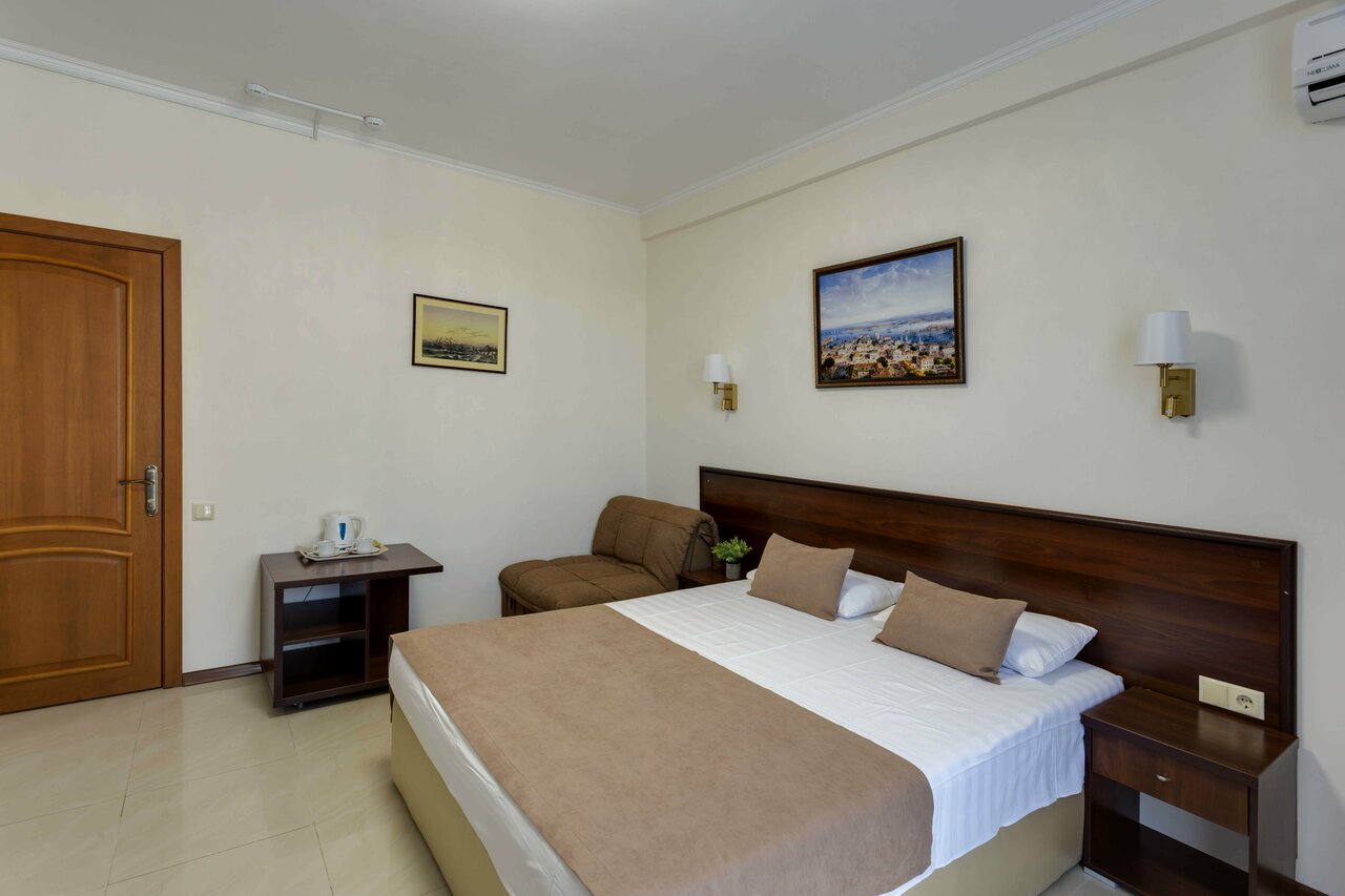 Гостиница Ирина Евпатория