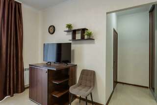 Гостиница Ирина Евпатория Трехместный номер «Комфорт»-8