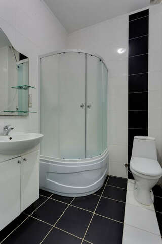 Гостиница Ирина Евпатория Двухместный номер с 1 кроватью или 2 отдельными кроватями-6